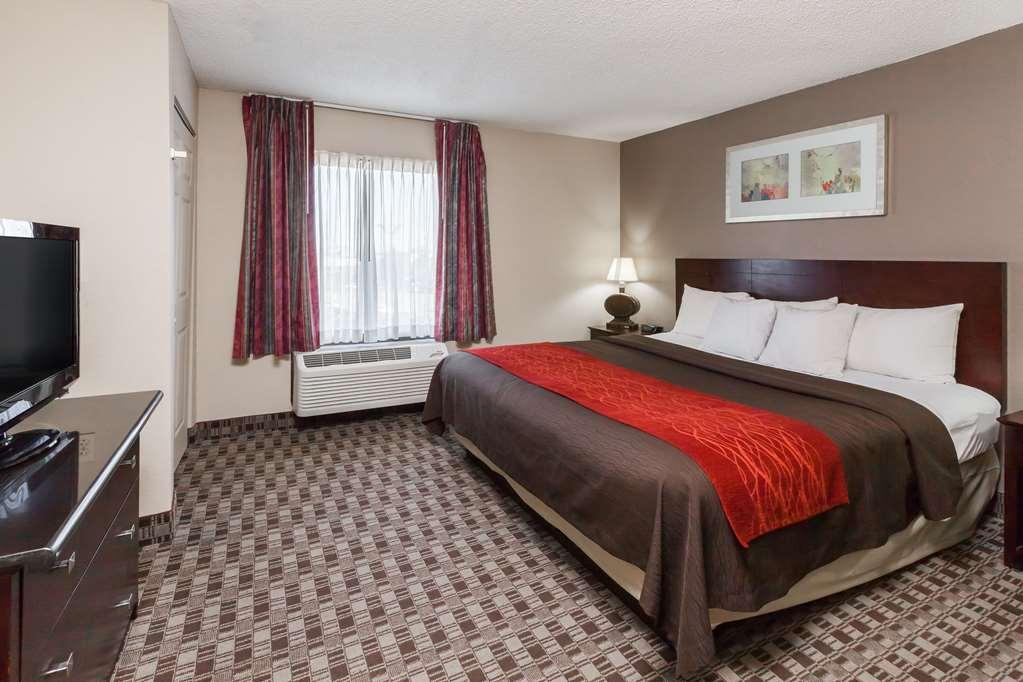 Wingate By Wyndham Canton-Hall Of Fame Room photo