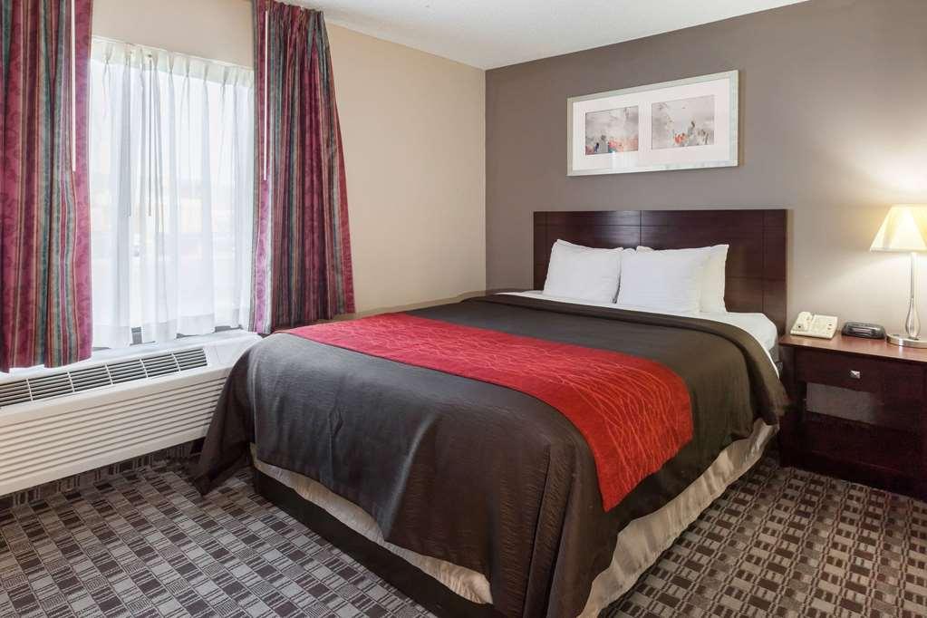 Wingate By Wyndham Canton-Hall Of Fame Room photo